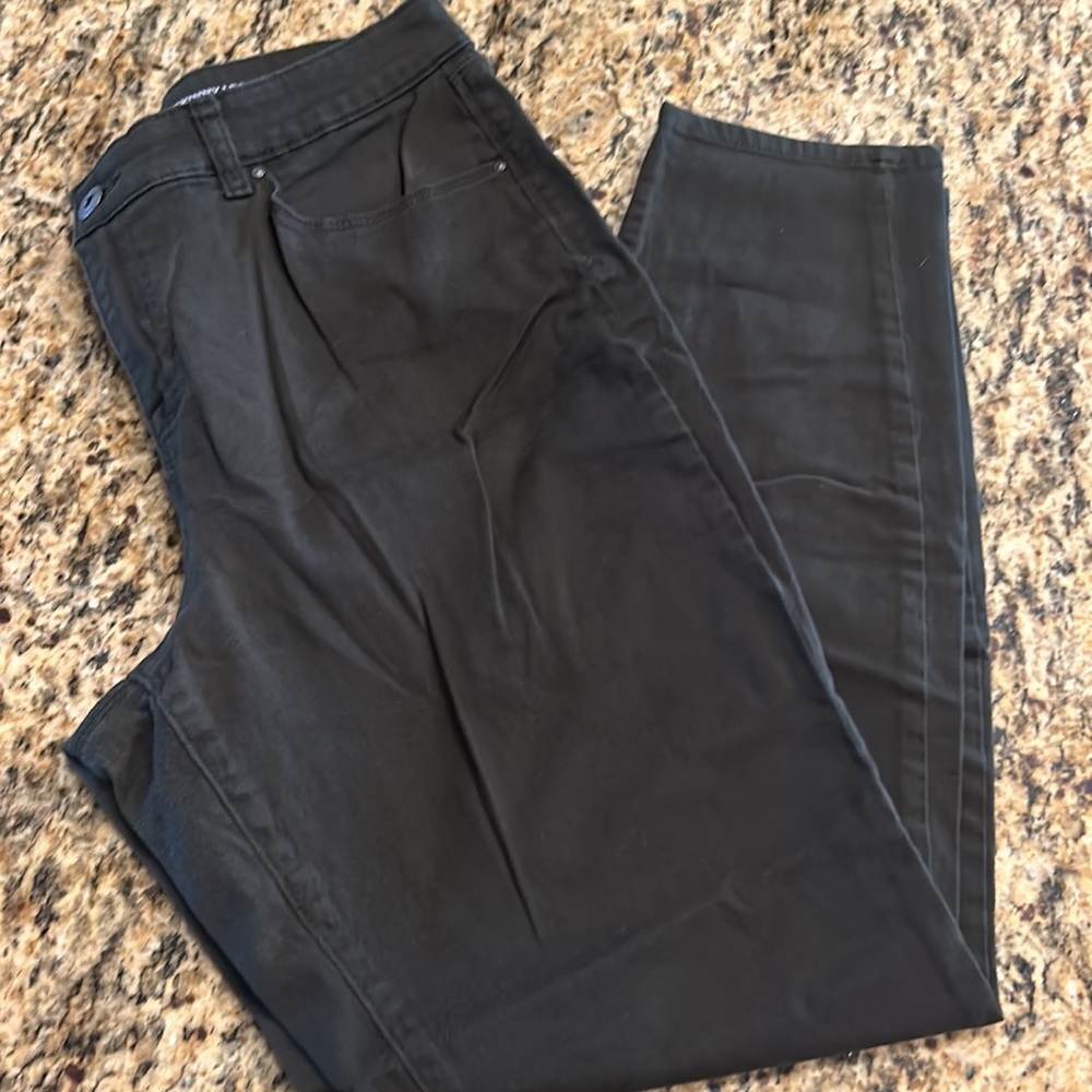 Style & Co dark green, skinny jeans, size 14, EUC | offer in description